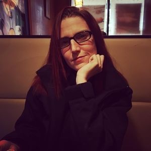 Meet your Posher, Liz